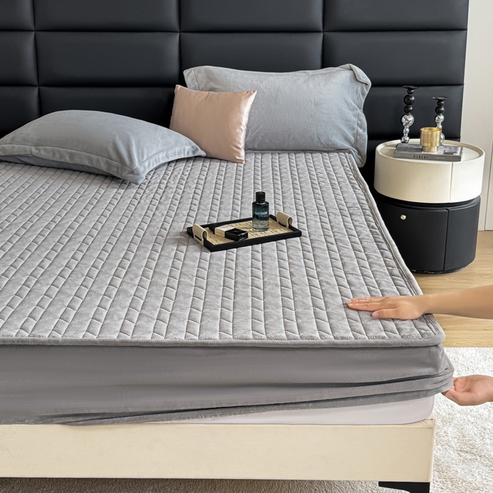 91家纺网 家纺一手货源 找家纺 （总）阿那亚 2025新款素色牛奶绒夹棉床笠