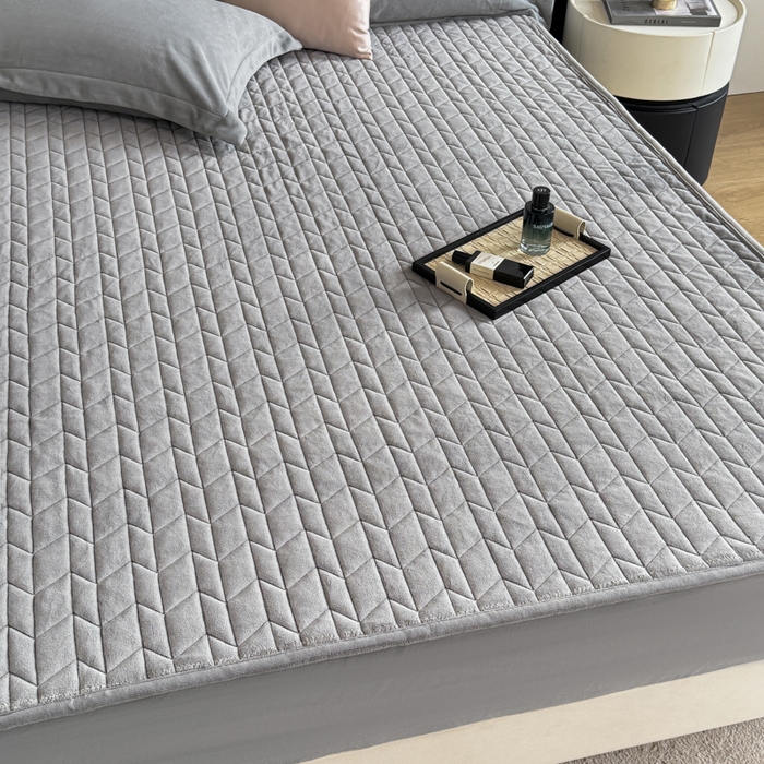 91家纺网 家纺一手货源 找家纺 （总）阿那亚 2025新款素色牛奶绒夹棉床笠