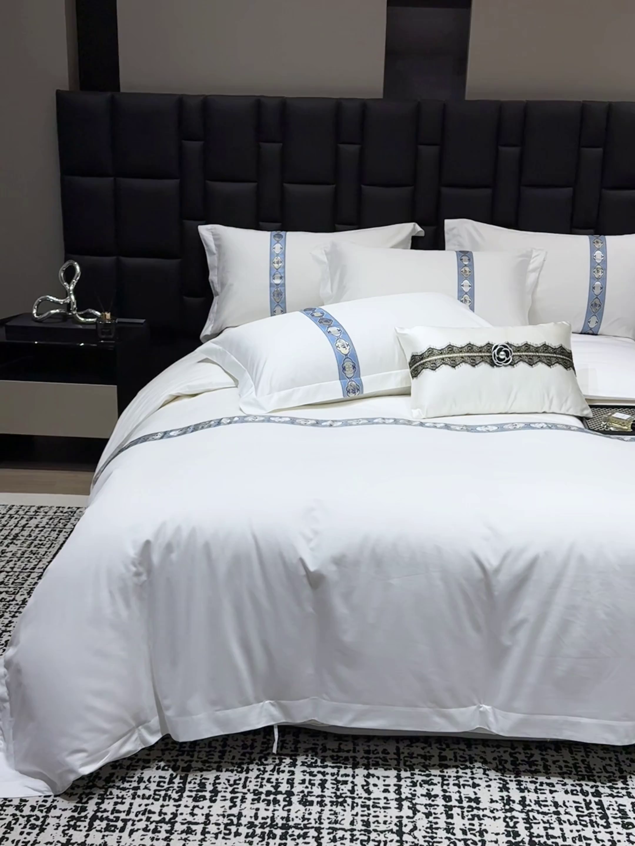 91家纺网 家纺一手货源 找家纺 锦兴酒店布草 2025新款高支高密民宿酒店织带款四件套 暖心