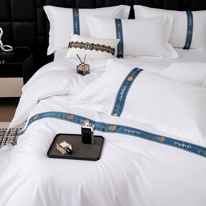 91家纺网 家纺一手货源 找家纺 锦兴酒店布草 2025新款高支高密民宿酒店织带款四件套 蓝色花海