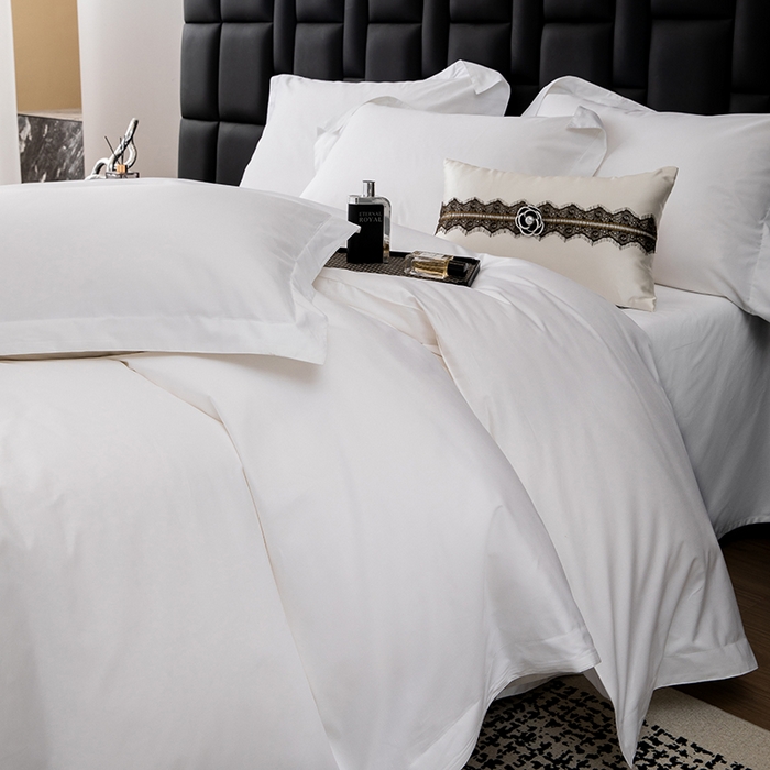 91家纺网 家纺一手货源 找家纺 锦兴酒店布草 2025新款高支高密民宿酒店织带款四件套 白色