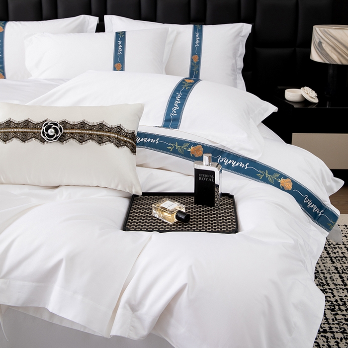 91家纺网 家纺一手货源 找家纺 锦兴酒店布草 2025新款高支高密民宿酒店织带款四件套 蓝色花海