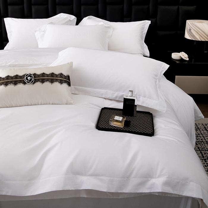 91家纺网 家纺一手货源 找家纺 锦兴酒店布草 2025新款高支高密民宿酒店织带款四件套 白色