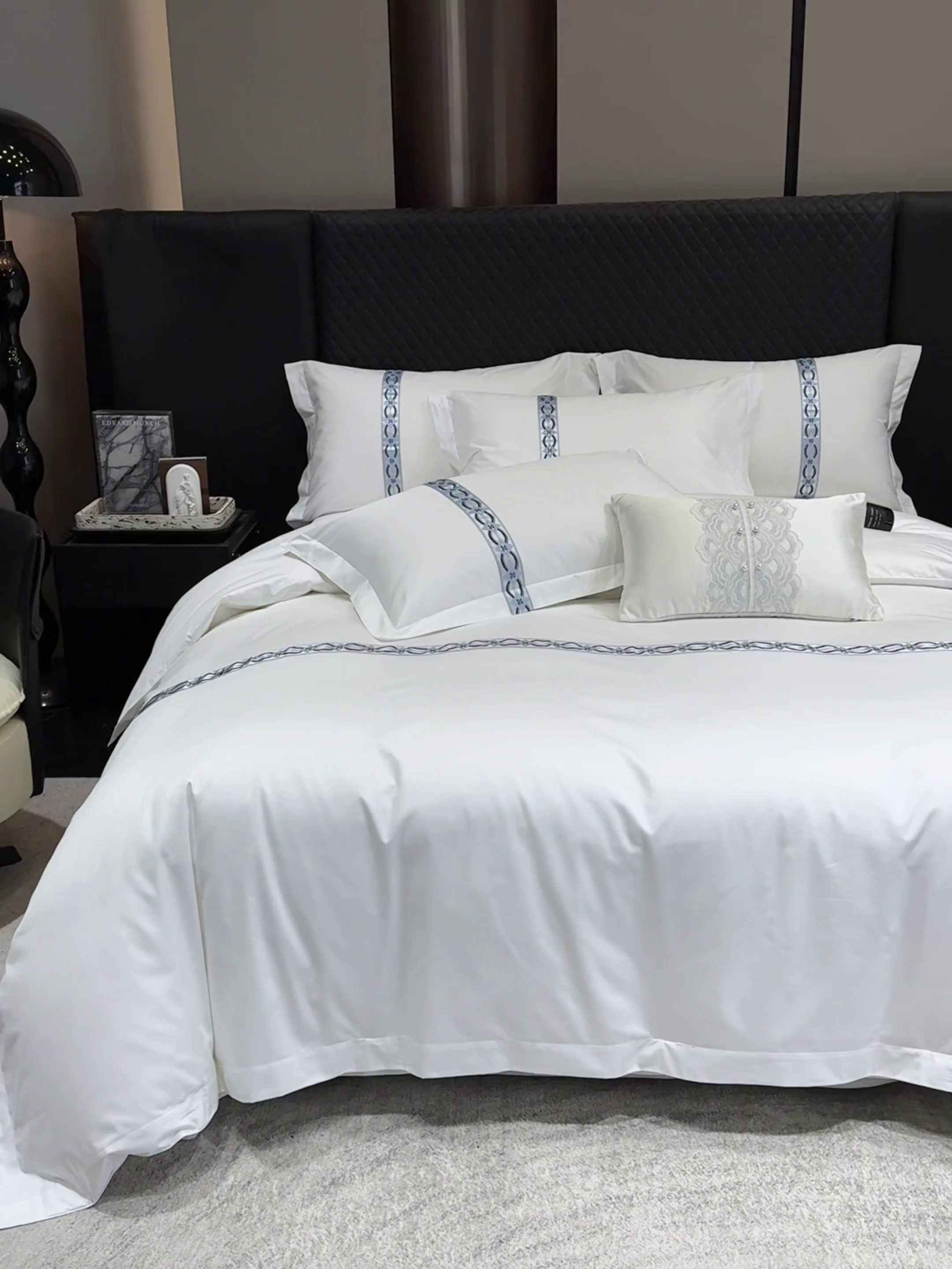 91家纺网 家纺一手货源 找家纺 锦兴酒店布草 2025新款高支高密民宿酒店织带款四件套 兴隆