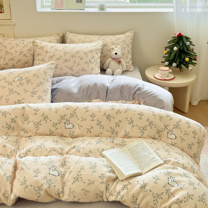 91家纺网 家纺一手货源 找家纺 贝扬思家纺 2025新款软fufu加厚保暖可爱系简约牛奶绒套件系列（小红书推荐）（提供买家秀） 枝枝兔