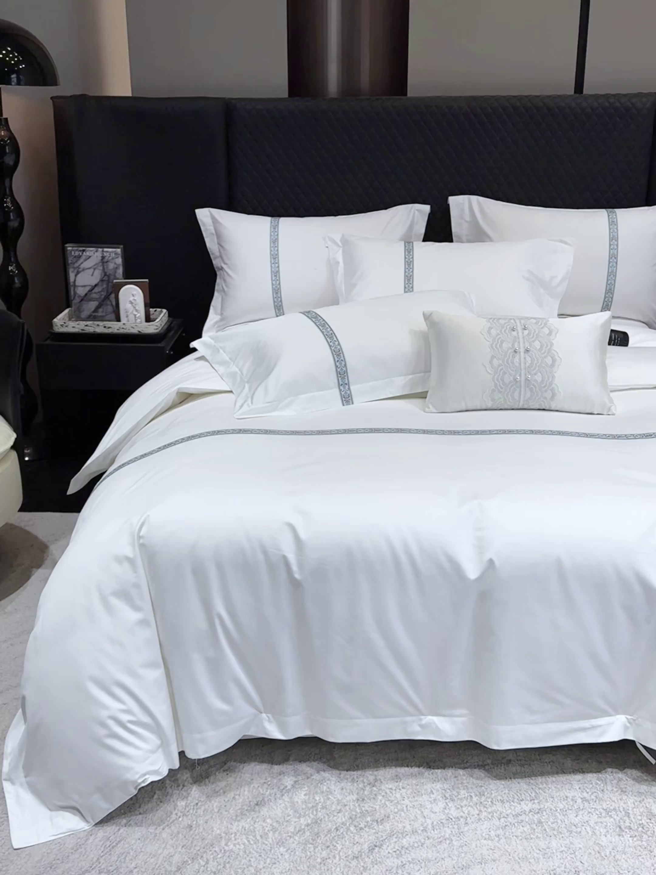 91家纺网 家纺一手货源 找家纺 锦兴酒店布草 2025新款高支高密民宿酒店织带款四件套 青春