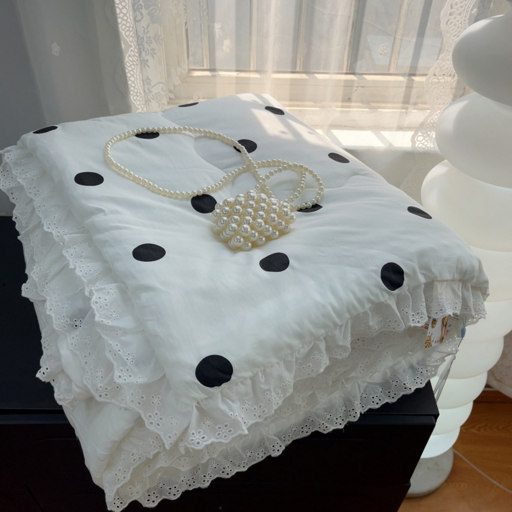 暖居 2025新款纯棉花边款春秋豆豆被四季通用 波点白