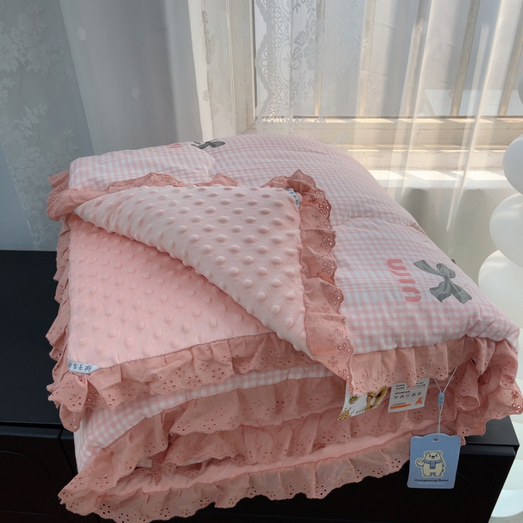 暖居 2025新款纯棉花边款春秋豆豆被四季通用 蝴蝶结 粉