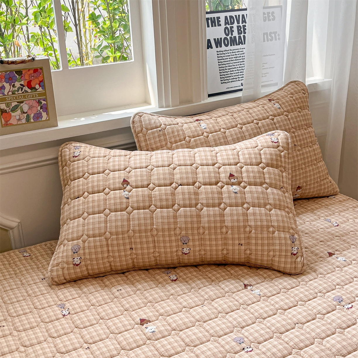 91家纺网 家纺一手货源 找家纺 布卢姆床垫 2025新款A类皱皱纱印花夹棉床笠 焦糖小狗