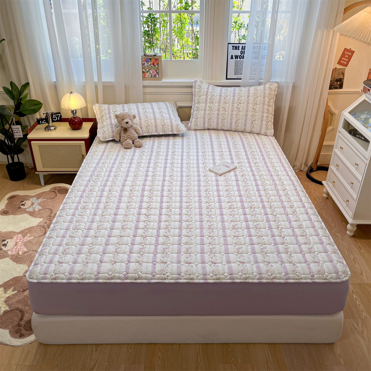 91家纺网 家纺一手货源 找家纺 布卢姆床垫 2025新款A类皱皱纱印花夹棉床笠 花园小兔