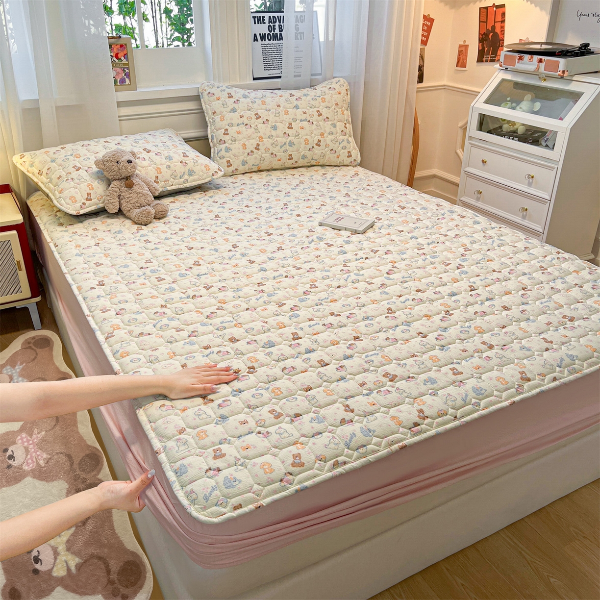 91家纺网 家纺一手货源 找家纺 布卢姆床垫 2025新款A类皱皱纱印花夹棉床笠 泡芙小狗