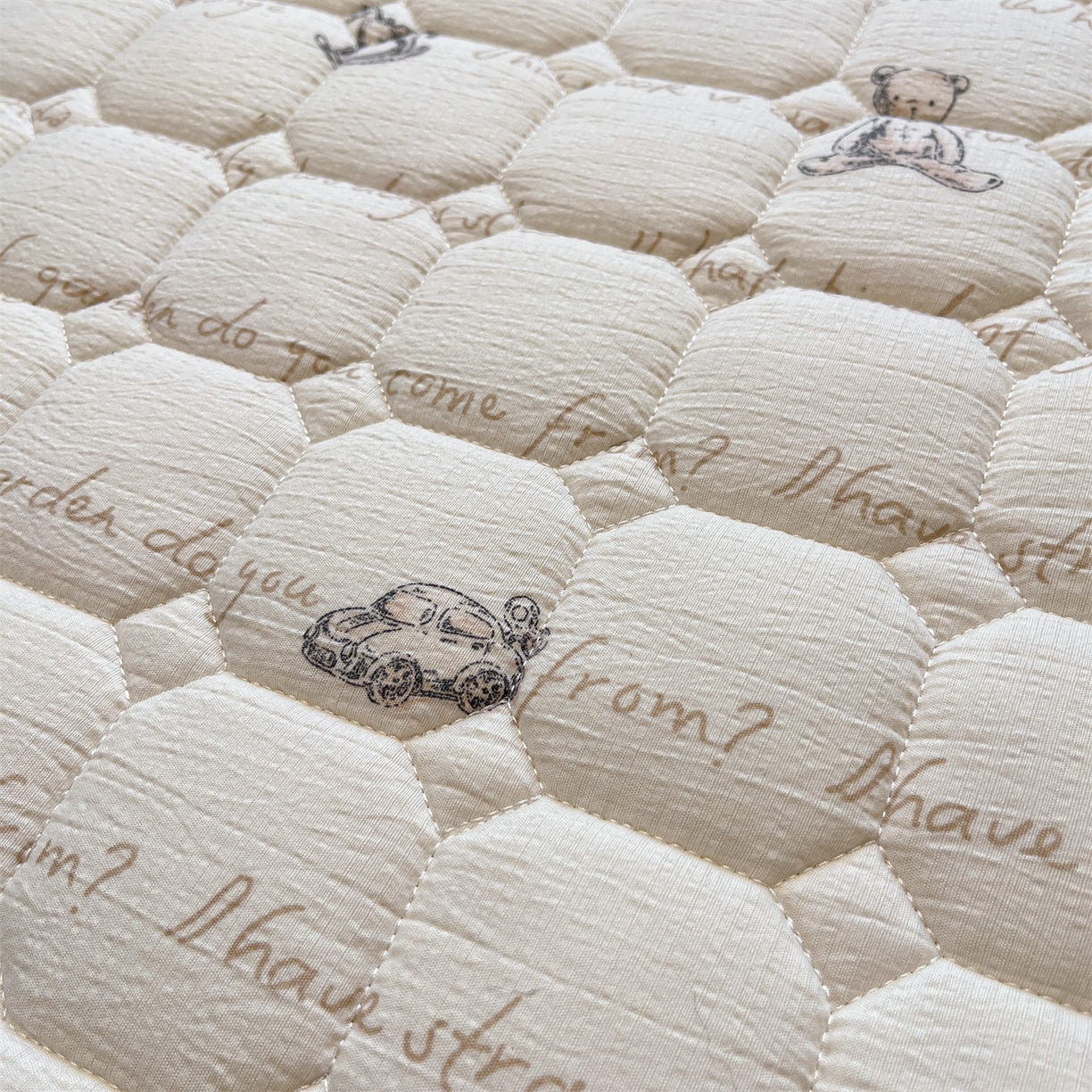 91家纺网 家纺一手货源 找家纺 布卢姆床垫 2025新款A类皱皱纱印花夹棉床笠 极简主义