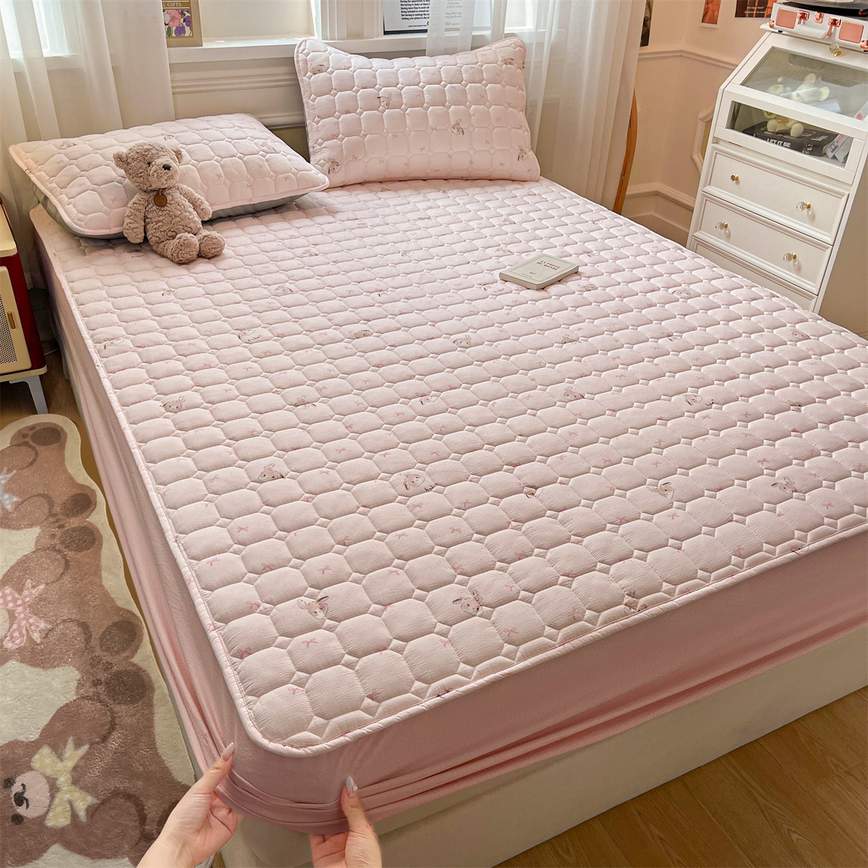 布卢姆床垫 2025新款A类皱皱纱印花夹棉床笠 萌萌兔