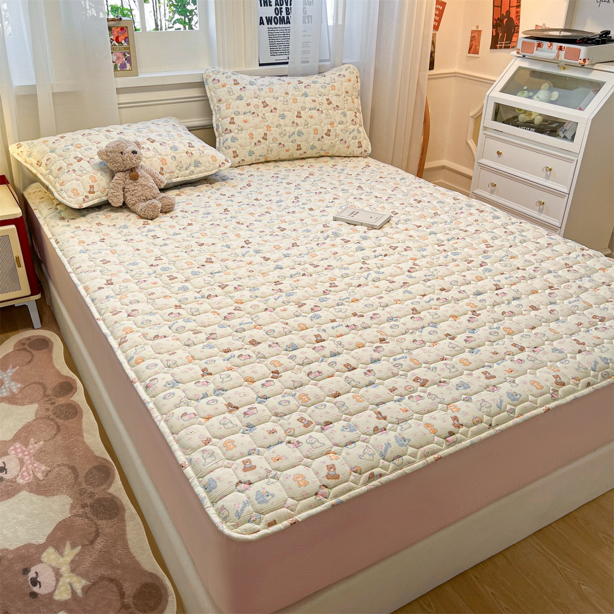 91家纺网 家纺一手货源 找家纺 布卢姆床垫 2025新款A类皱皱纱印花夹棉床笠 泡芙小狗