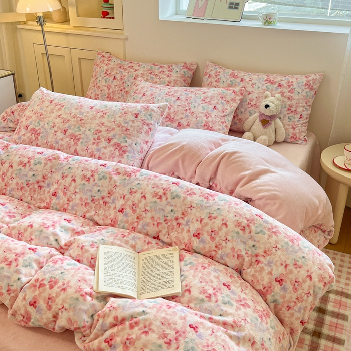 91家纺网 家纺一手货源 找家纺 贝扬思家纺 2025新款软fufu加厚保暖可爱系简约牛奶绒套件系列（小红书推荐）（提供买家秀） 玫瑰粉黛