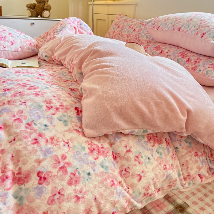 91家纺网 家纺一手货源 找家纺 贝扬思家纺 2025新款软fufu加厚保暖可爱系简约牛奶绒套件系列（小红书推荐）（提供买家秀） 玫瑰粉黛