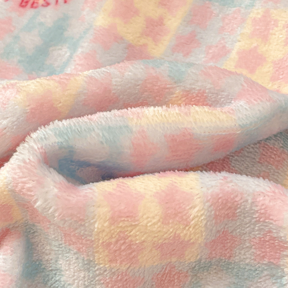 91家纺网 家纺一手货源 找家纺 Mata蔓塔家 2025新款四季款双面印花牛奶绒午休毯毛毯毯子空调毯 草莓奶茶