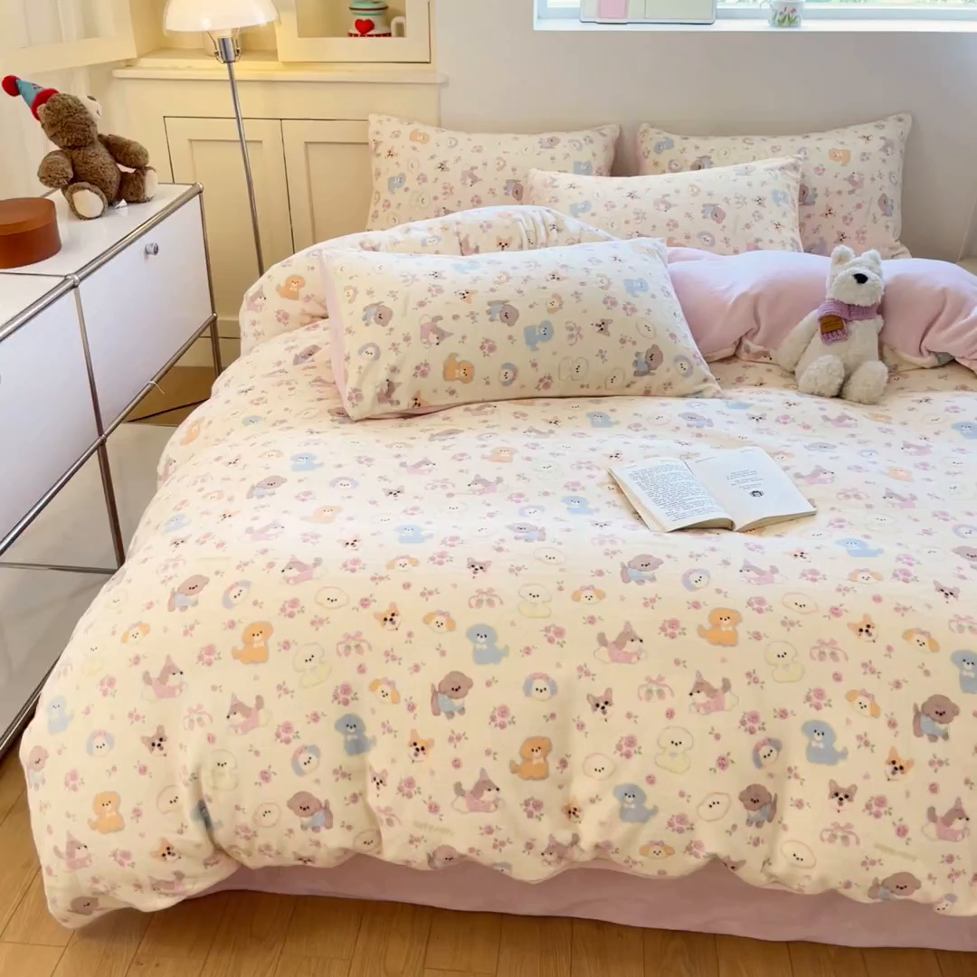 91家纺网 家纺一手货源 找家纺 贝扬思家纺 2025新款软fufu加厚保暖可爱系简约牛奶绒套件系列（小红书推荐）（提供买家秀） 卖萌修狗