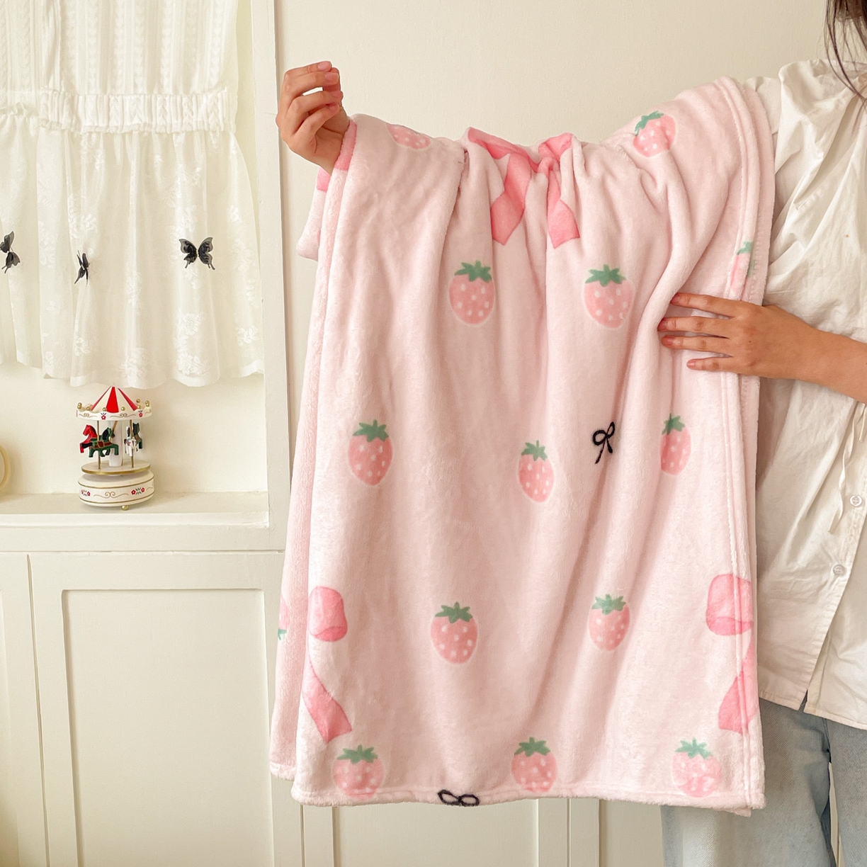 91家纺网 家纺一手货源 找家纺 Mata蔓塔家 2025新款四季款双面印花牛奶绒午休毯毛毯毯子空调毯 草莓园