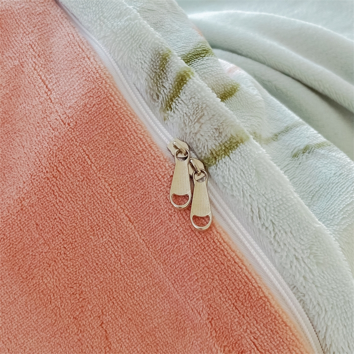 91家纺网 家纺一手货源 找家纺 锦罗绣 2025新款230克牛奶绒印花单被套秋意恋人