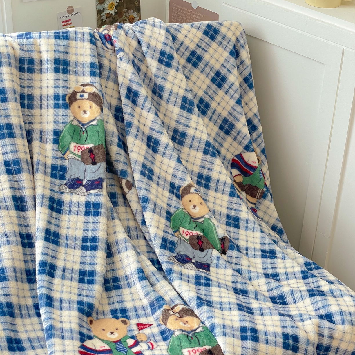 91家纺网 家纺一手货源 找家纺 Mata蔓塔家 2025新款四季款双面印花牛奶绒午休毯毛毯毯子空调毯 穿鞋的熊