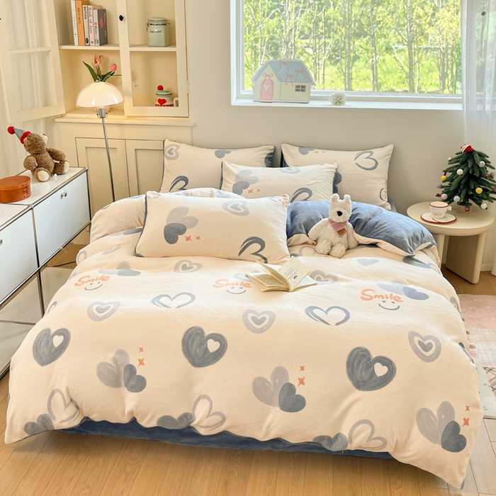 91家纺网 家纺一手货源 找家纺 贝扬思家纺 2025新款软fufu加厚保暖可爱系简约牛奶绒套件系列（小红书推荐）（提供买家秀） 蜡笔心