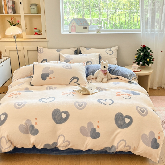 91家纺网 家纺一手货源 找家纺 贝扬思家纺 2025新款软fufu加厚保暖可爱系简约牛奶绒套件系列（小红书推荐）（提供买家秀） 蜡笔心