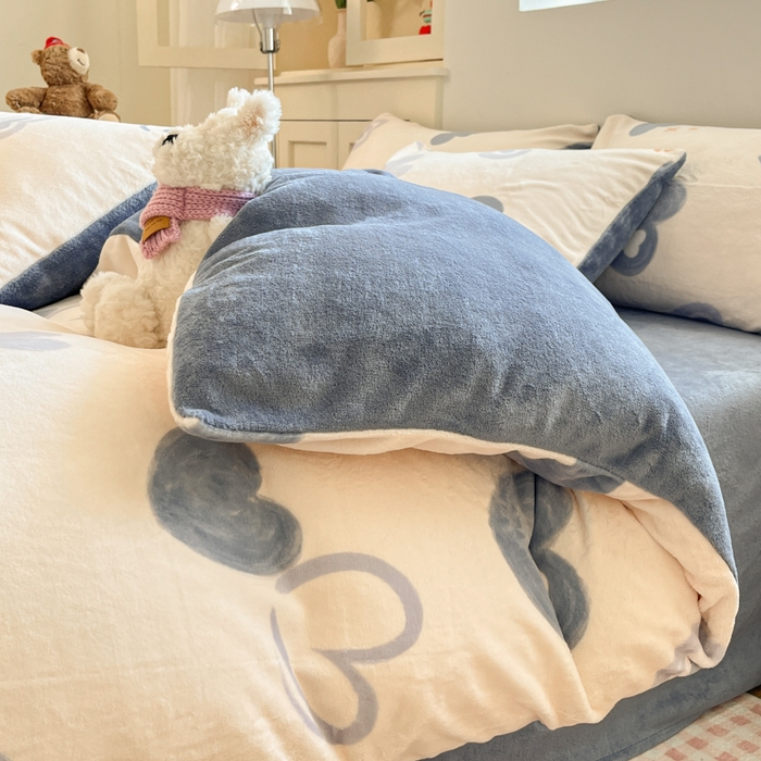 91家纺网 家纺一手货源 找家纺 贝扬思家纺 2025新款软fufu加厚保暖可爱系简约牛奶绒套件系列（小红书推荐）（提供买家秀） 蜡笔心