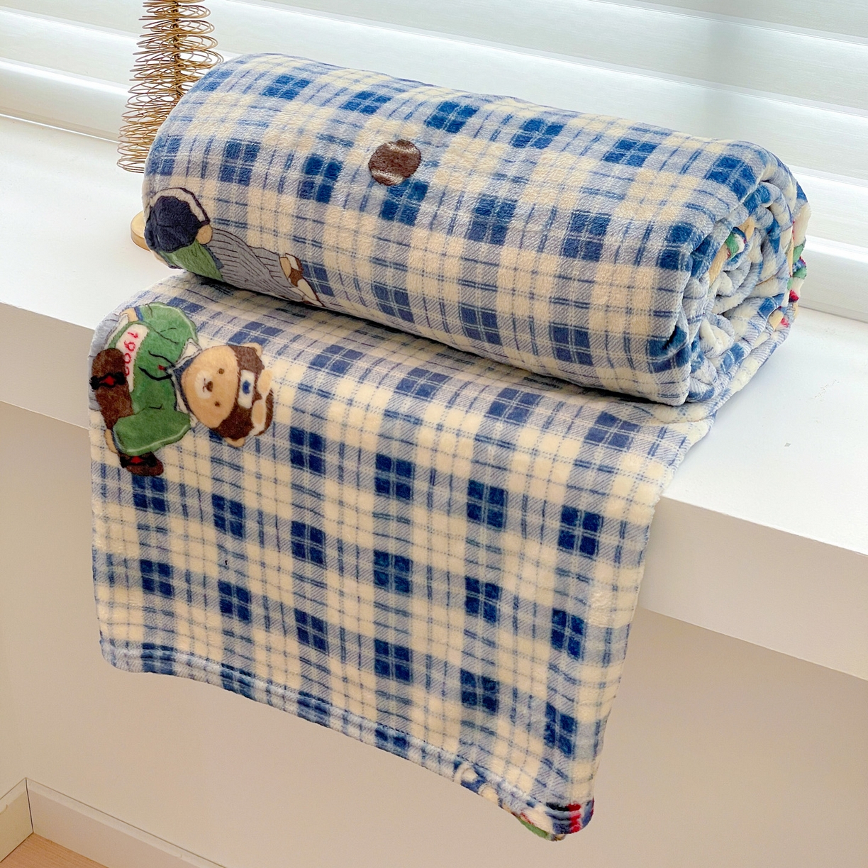 91家纺网 家纺一手货源 找家纺 Mata蔓塔家 2025新款四季款双面印花牛奶绒午休毯毛毯毯子空调毯 穿鞋的熊