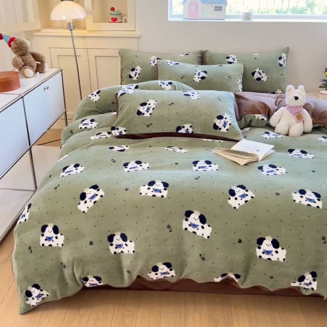 91家纺网 家纺一手货源 找家纺 贝扬思家纺 2025新款软fufu加厚保暖可爱系简约牛奶绒套件系列（小红书推荐）（提供买家秀） 抹茶绿狗