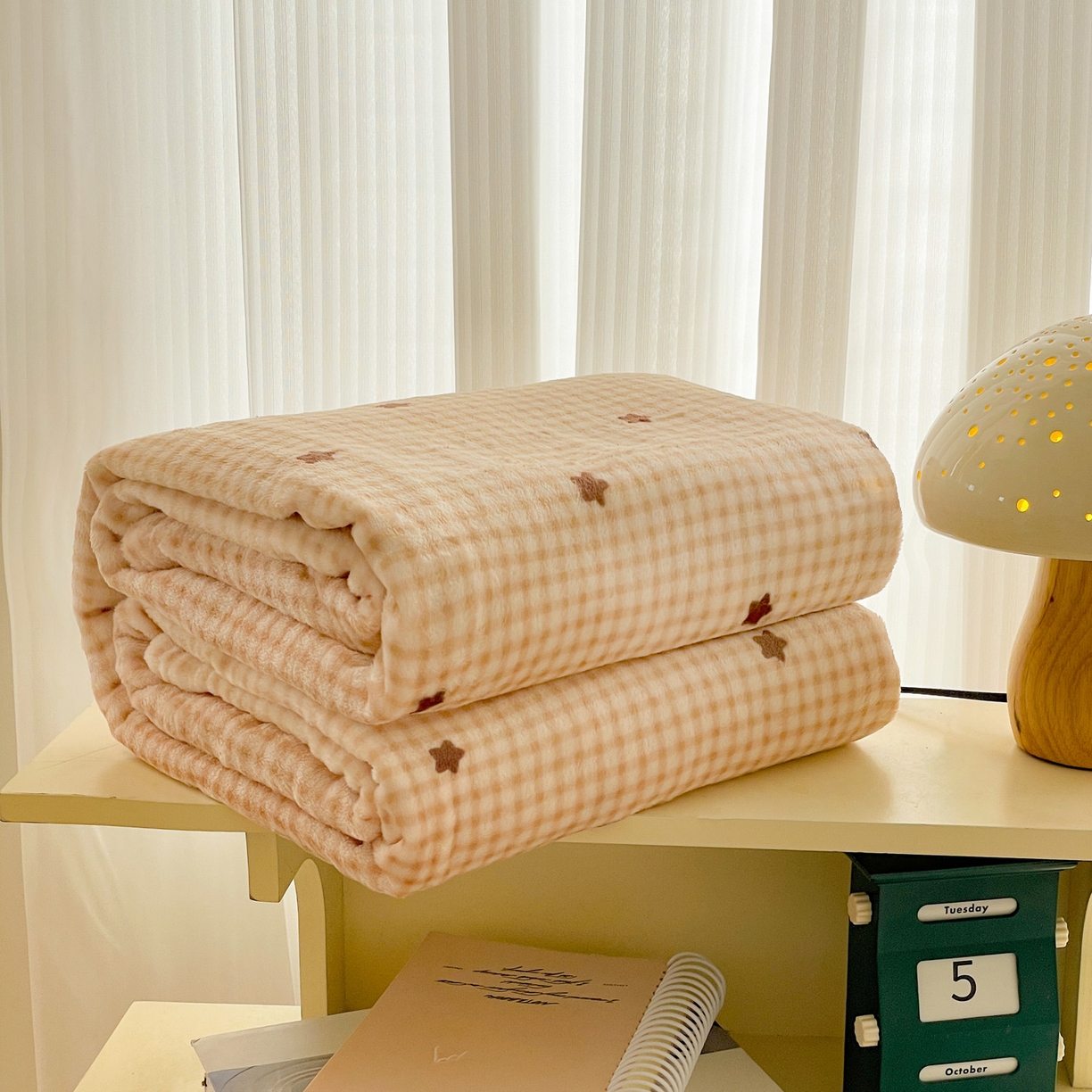 91家纺网 家纺一手货源 找家纺 Mata蔓塔家 2025新款四季款双面印花牛奶绒午休毯毛毯毯子空调毯 咖星小猫