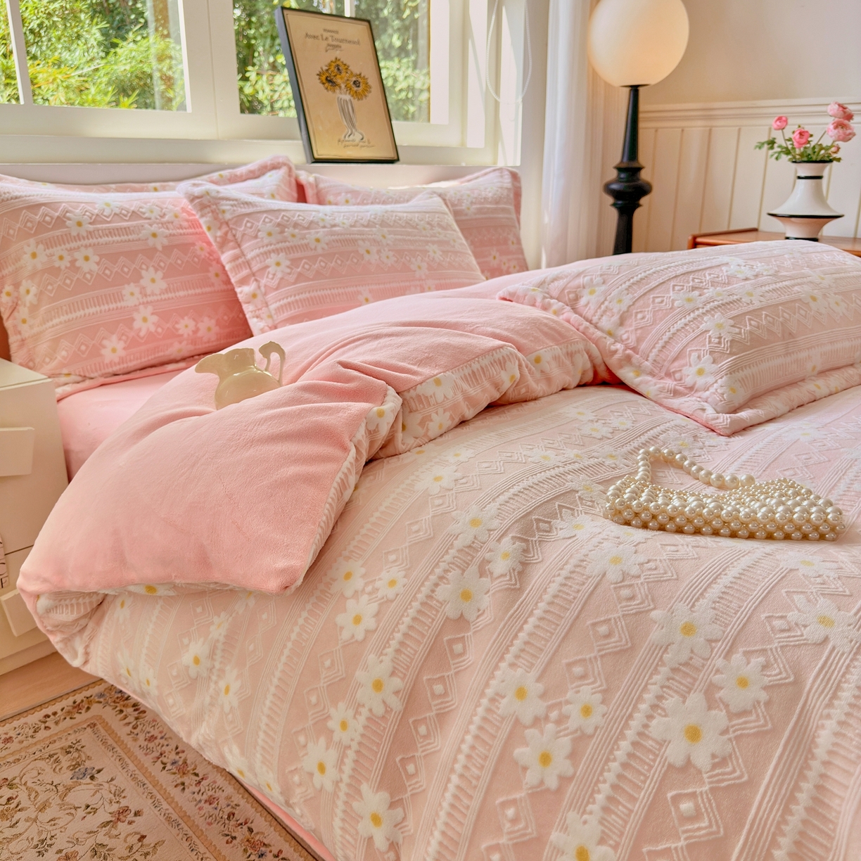 91家纺网 家纺一手货源 找家纺 娜娜 2025新款高克重牛奶绒百花齐放系列四件套 百花齐放-嫩粉