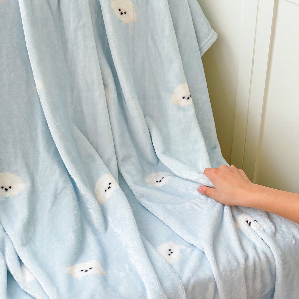 91家纺网 家纺一手货源 找家纺 Mata蔓塔家 2025新款四季款双面印花牛奶绒午休毯毛毯毯子空调毯 可爱狗头-蓝