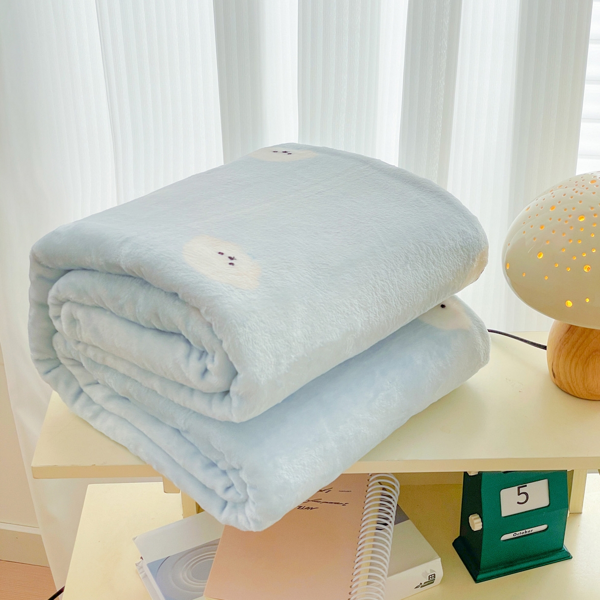 91家纺网 家纺一手货源 找家纺 Mata蔓塔家 2025新款四季款双面印花牛奶绒午休毯毛毯毯子空调毯 可爱狗头-蓝