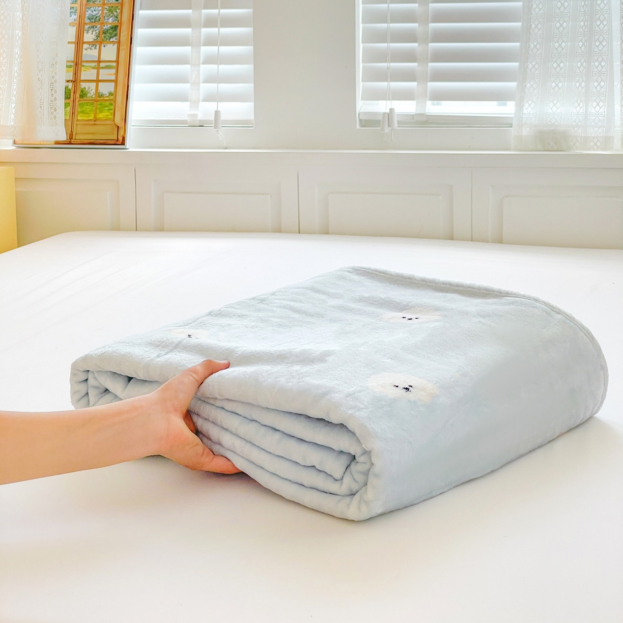 91家纺网 家纺一手货源 找家纺 Mata蔓塔家 2025新款四季款双面印花牛奶绒午休毯毛毯毯子空调毯 可爱狗头-蓝