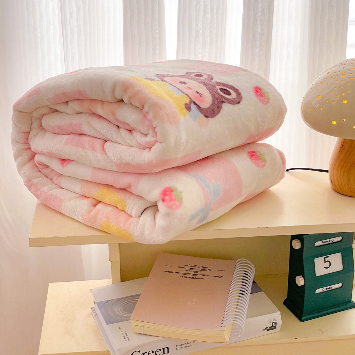 91家纺网 家纺一手货源 找家纺 Mata蔓塔家 2025新款四季款双面印花牛奶绒午休毯毛毯毯子空调毯 奶糖拉布布