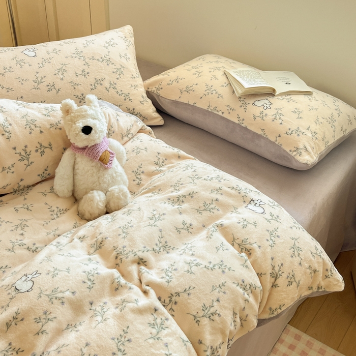 91家纺网 家纺一手货源 找家纺 贝扬思家纺 2025新款软fufu加厚保暖可爱系简约牛奶绒套件系列（小红书推荐）（提供买家秀） 枝枝兔