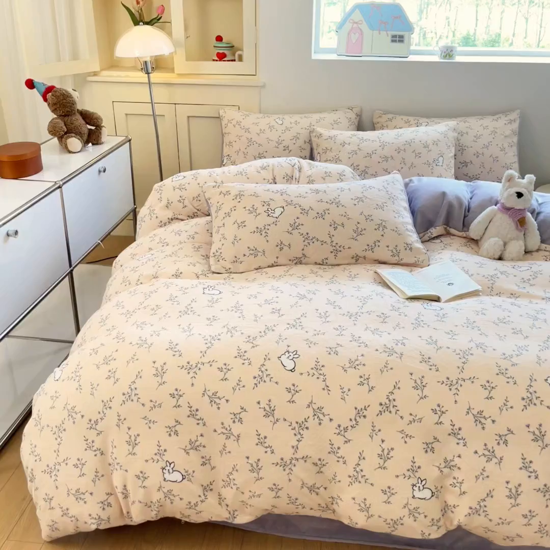 91家纺网 家纺一手货源 找家纺 贝扬思家纺 2025新款软fufu加厚保暖可爱系简约牛奶绒套件系列（小红书推荐）（提供买家秀） 枝枝兔