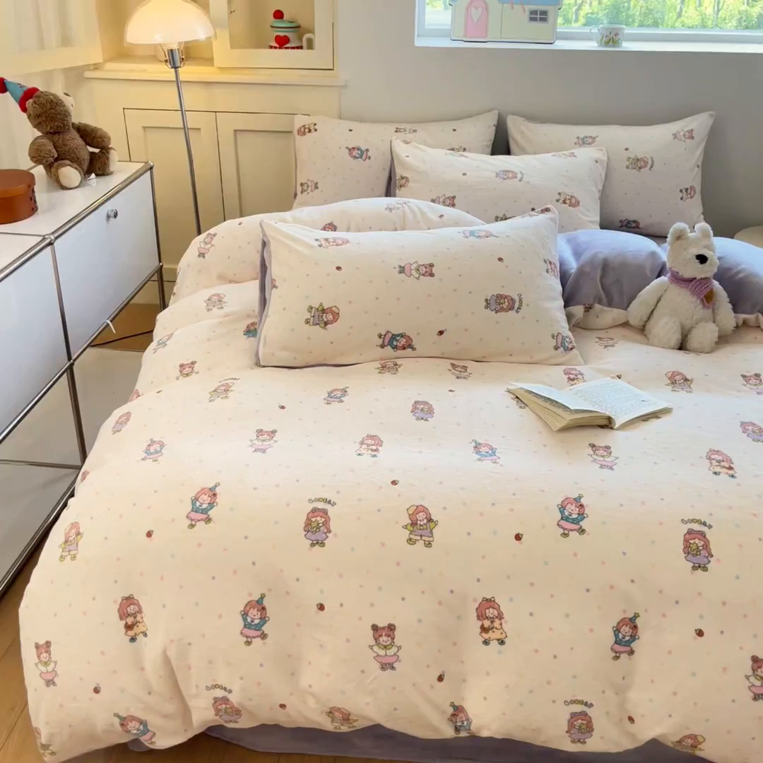 91家纺网 家纺一手货源 找家纺 贝扬思家纺 2025新款软fufu加厚保暖可爱系简约牛奶绒套件系列（小红书推荐）（提供买家秀） 奶糖少女