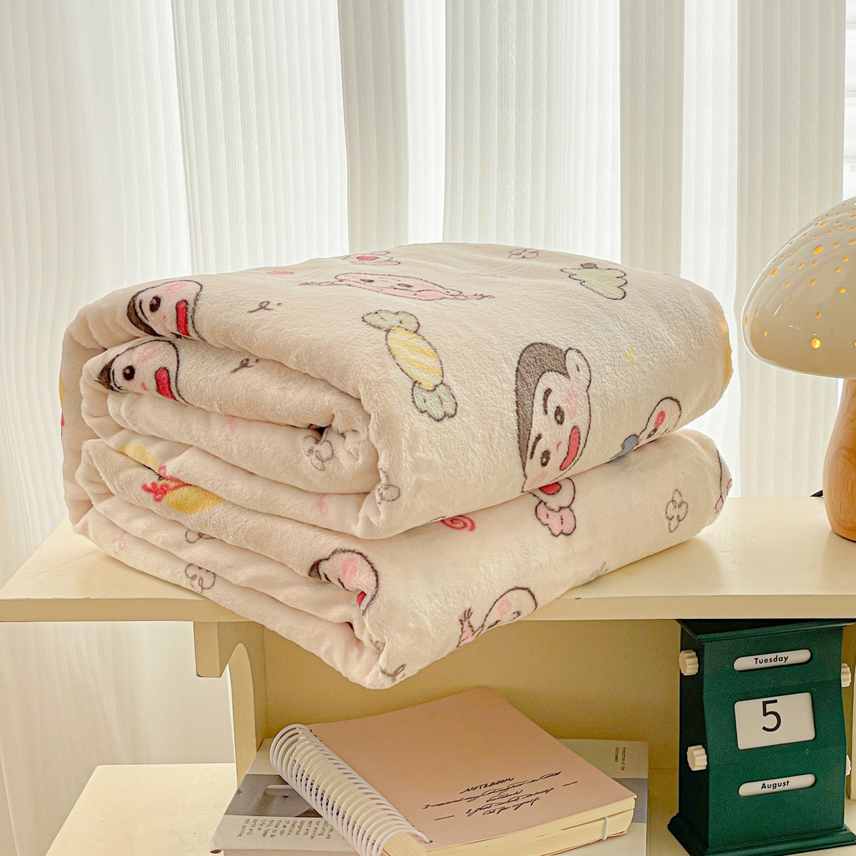 91家纺网 家纺一手货源 找家纺 Mata蔓塔家 2025新款四季款双面印花牛奶绒午休毯毛毯毯子空调毯 糖果蜡笔