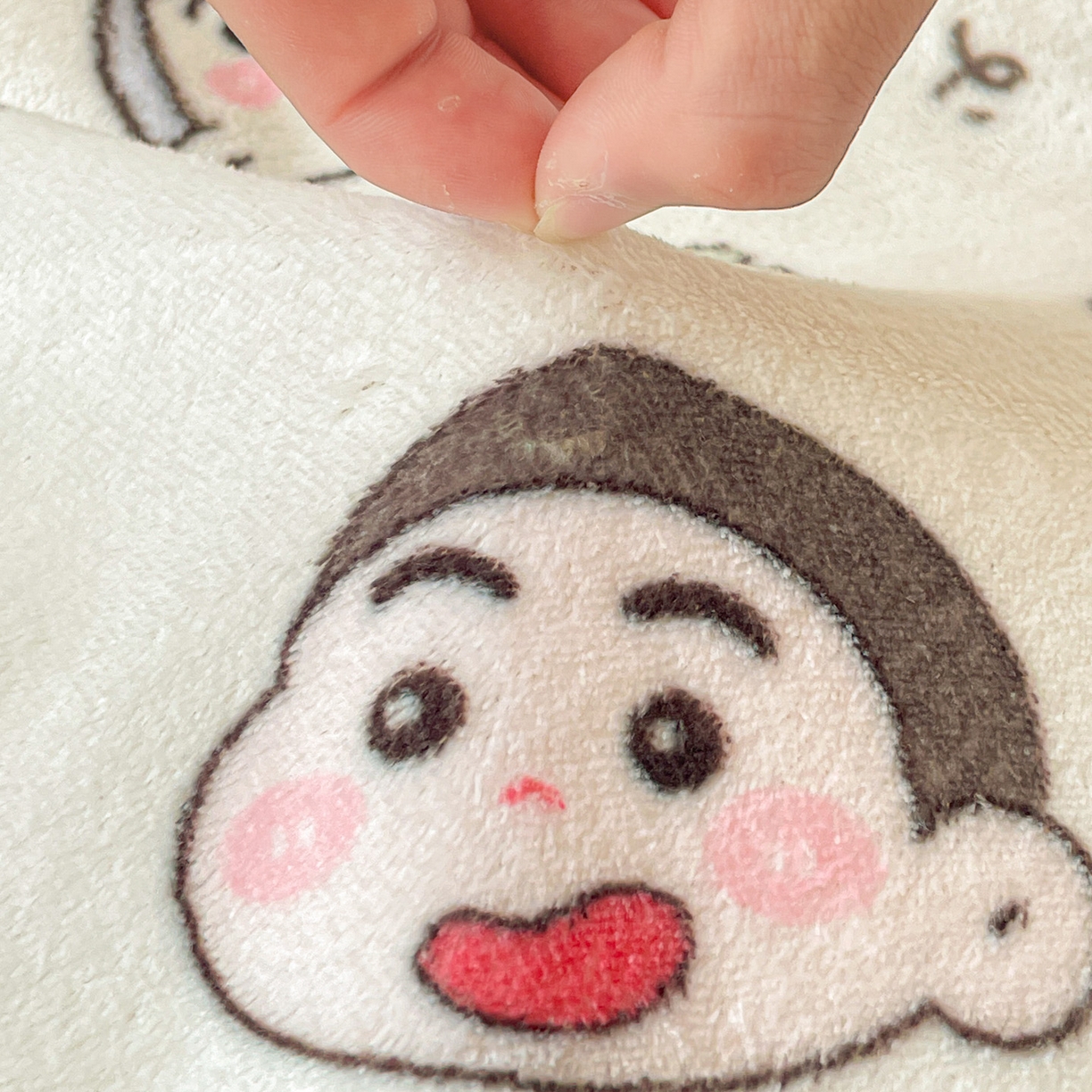 91家纺网 家纺一手货源 找家纺 Mata蔓塔家 2025新款四季款双面印花牛奶绒午休毯毛毯毯子空调毯 糖果蜡笔