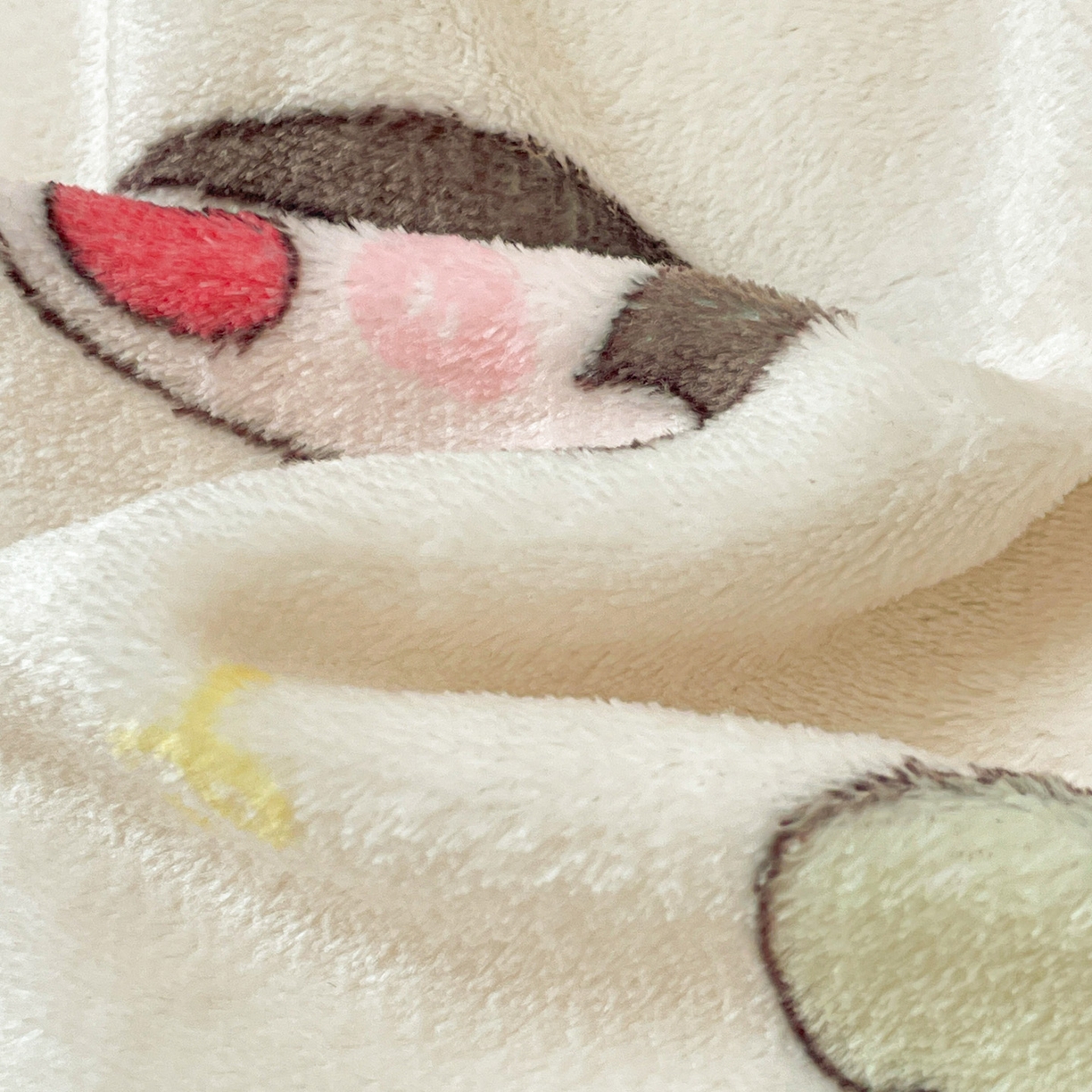 91家纺网 家纺一手货源 找家纺 Mata蔓塔家 2025新款四季款双面印花牛奶绒午休毯毛毯毯子空调毯 糖果蜡笔