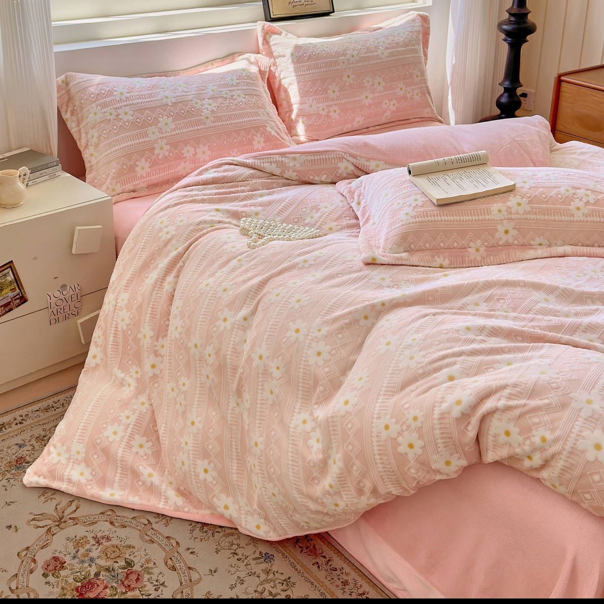 91家纺网 家纺一手货源 找家纺 娜娜 2025新款高克重牛奶绒百花齐放系列单品被套 百花齐放-嫩粉