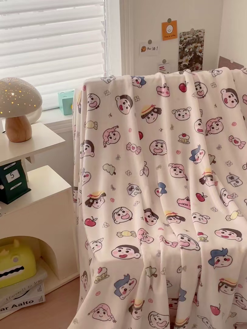 91家纺网 家纺一手货源 找家纺 Mata蔓塔家 2025新款四季款双面印花牛奶绒午休毯毛毯毯子空调毯 糖果蜡笔