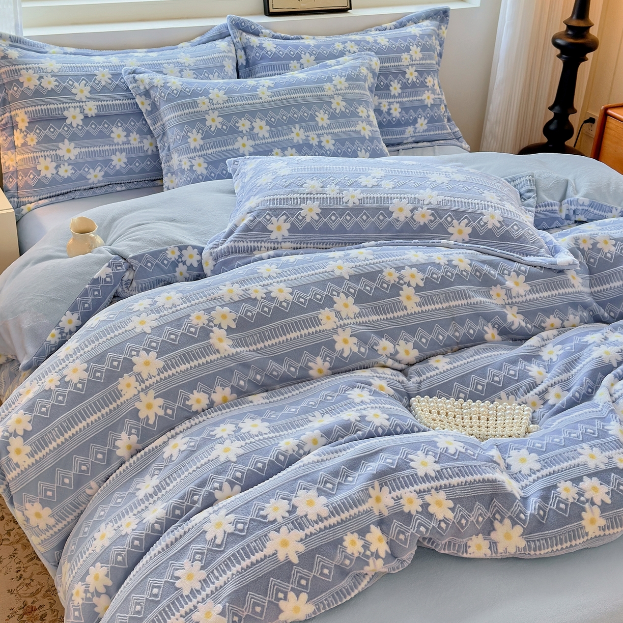 91家纺网 家纺一手货源 找家纺 娜娜 2025新款高克重牛奶绒百花齐放系列单品被套 百花齐放-天空蓝