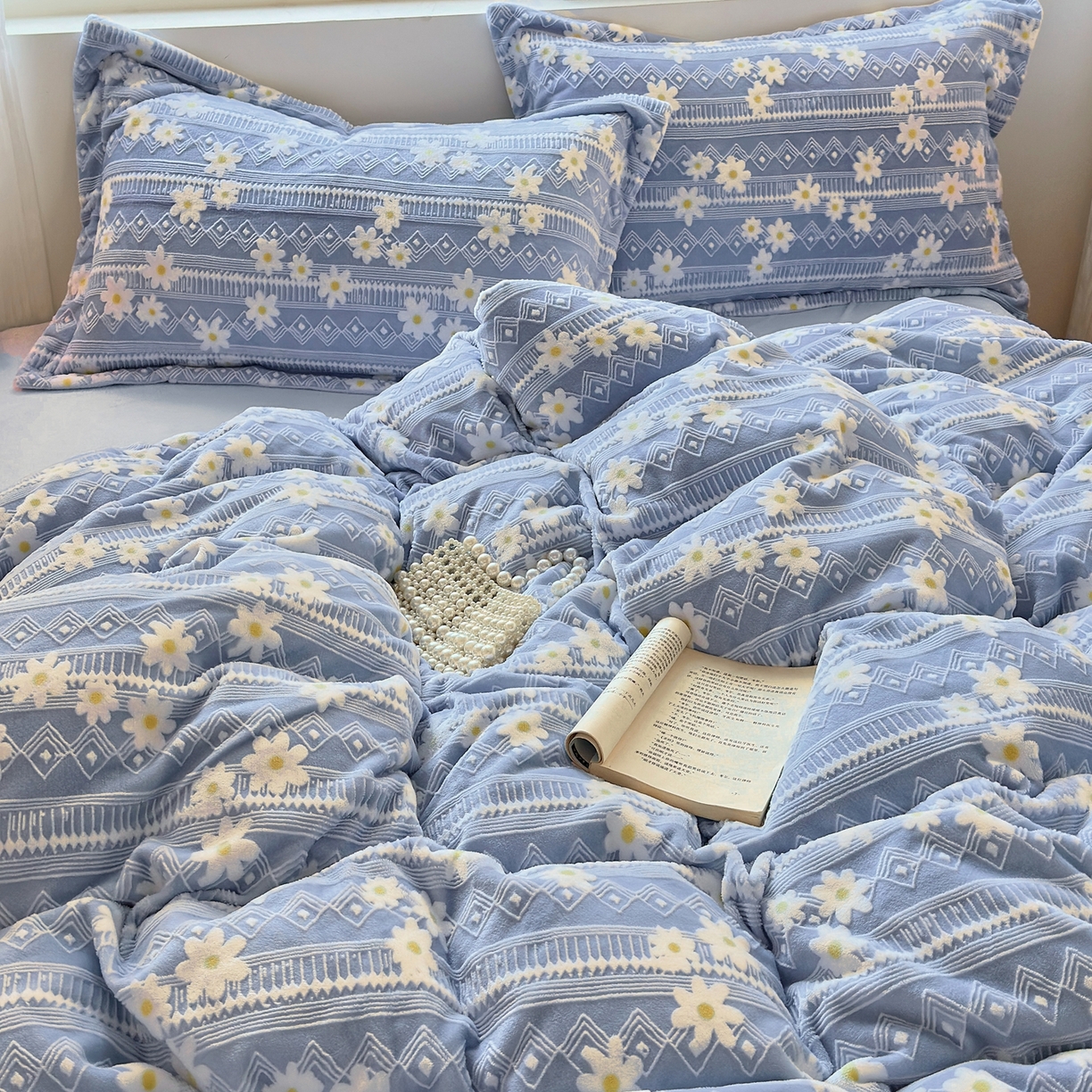 91家纺网 家纺一手货源 找家纺 娜娜 2025新款高克重牛奶绒百花齐放系列单品被套 百花齐放-天空蓝