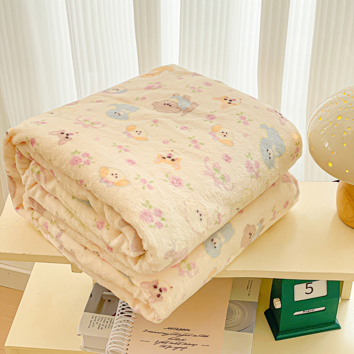 91家纺网 家纺一手货源 找家纺 Mata蔓塔家 2025新款四季款双面印花牛奶绒午休毯毛毯毯子空调毯 小狗团子