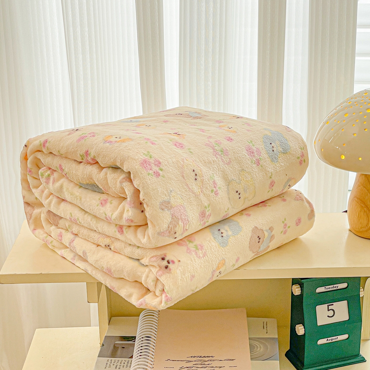 91家纺网 家纺一手货源 找家纺 Mata蔓塔家 2025新款四季款双面印花牛奶绒午休毯毛毯毯子空调毯 小狗团子