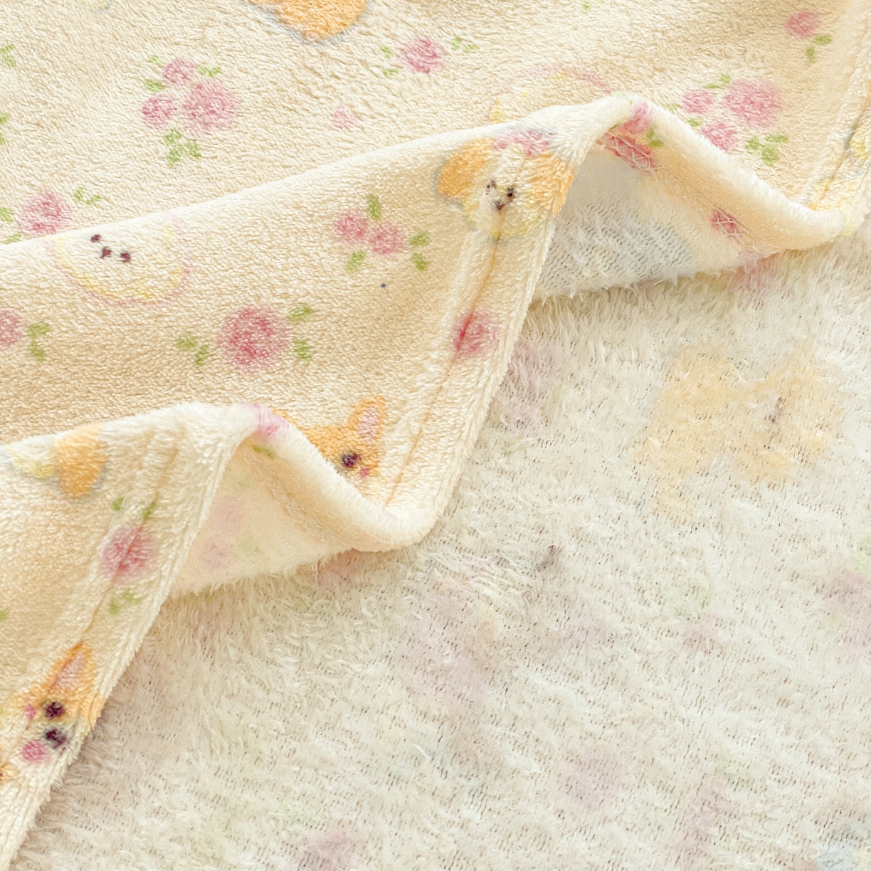 91家纺网 家纺一手货源 找家纺 Mata蔓塔家 2025新款四季款双面印花牛奶绒午休毯毛毯毯子空调毯 小狗团子