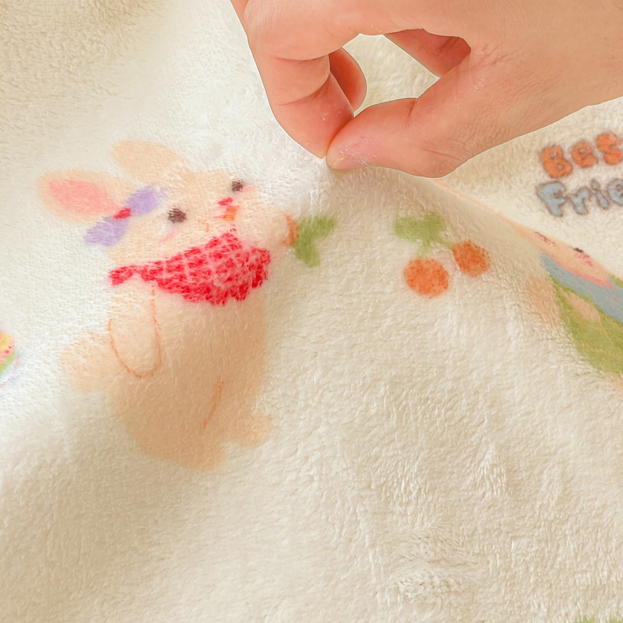 91家纺网 家纺一手货源 找家纺 Mata蔓塔家 2025新款四季款双面印花牛奶绒午休毯毛毯毯子空调毯 小兔胡萝卜